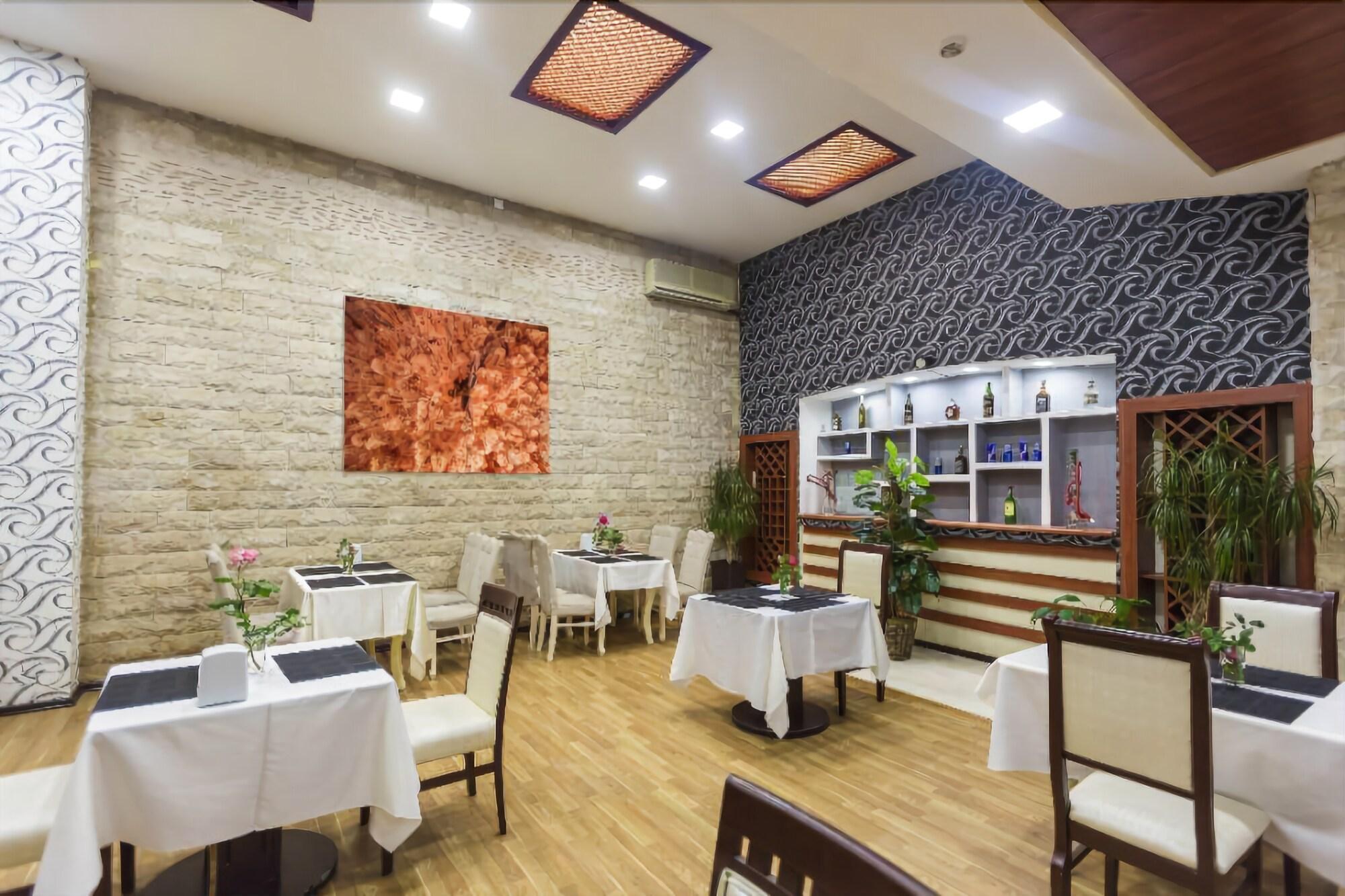 Vania Hotel Baku Extérieur photo